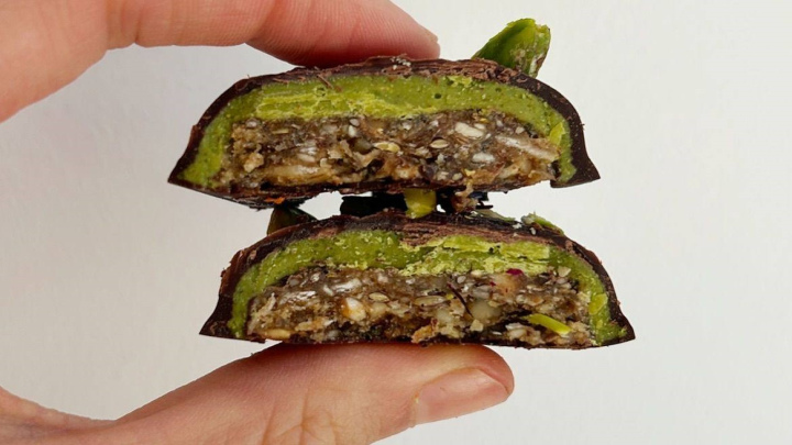 نکات و فوتوفن های طرز تهیه کرانچی ترد پستهای نکات و فوتوفن های طرز تهیه کرانچی ترد پستهای