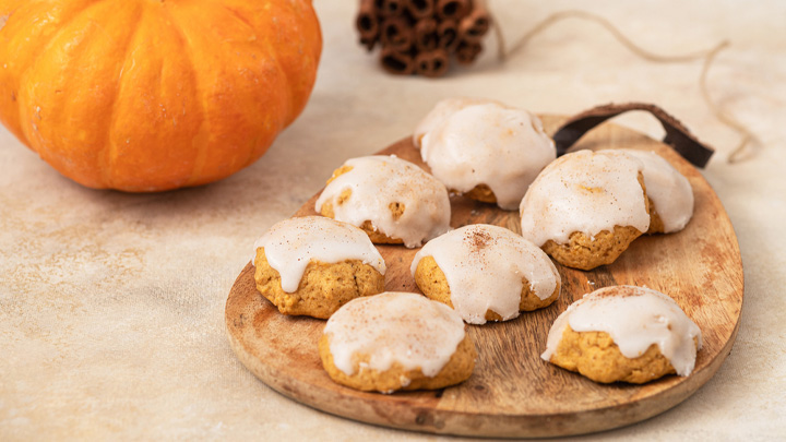 نکات و فوتوفن های طرز تهیه کوکی کدو حلوایی نکات و فوتوفن های طرز تهیه کوکی کدو حلوایی