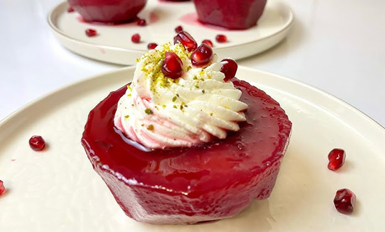 طرز تهیه دسر به پخته با بستنی و انار؛ مناسب شب یلدا