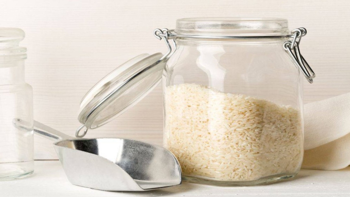 ظروف شیشه‌ای برای نگهداری برنج