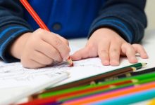 نقاشی روز پدر برای کودکان مناسل رنگ‌آمیزی و کاردستی