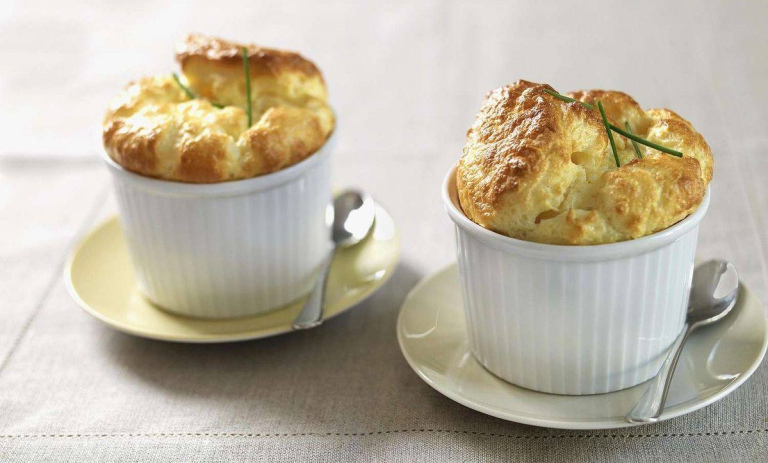 طرز تهیه سوفله پنیر و تره فرنگی؛ پیش غذای شیک فرانسوی در ۴۰ دقیقه