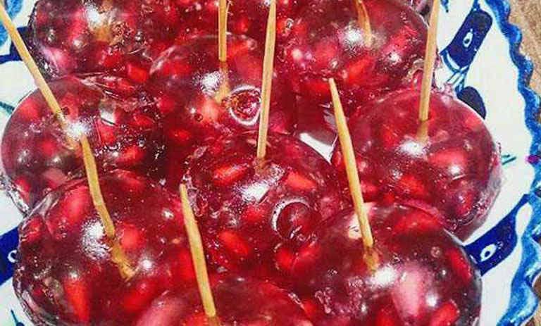 نکات و فوتوفن های طرز تهیه ژله توپی انار با بادکنک