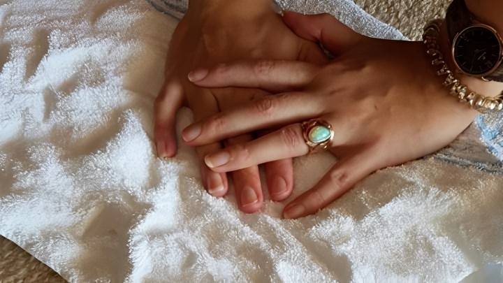 روش پاک کردن لکه آب پرتقال از فرش روش پاک کردن لکه آب پرتقال از فرش