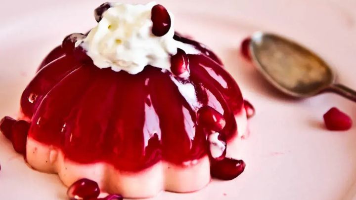 تزیین خلاق با خامه و میوه تزیین خلاق با خامه و میوه