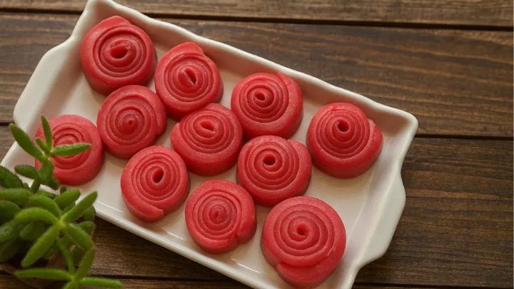 ژله میوهای رولی ژله میوهای رولی