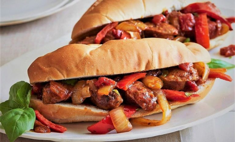 کالری سوسیس بندری چقدر است؟