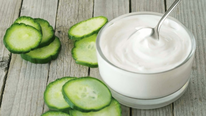 ماسک خیار و ماست برای محافظت از پوست