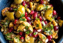 طرز تهیه سالاد انار و زیتون؛ مخصوص شب یلدا