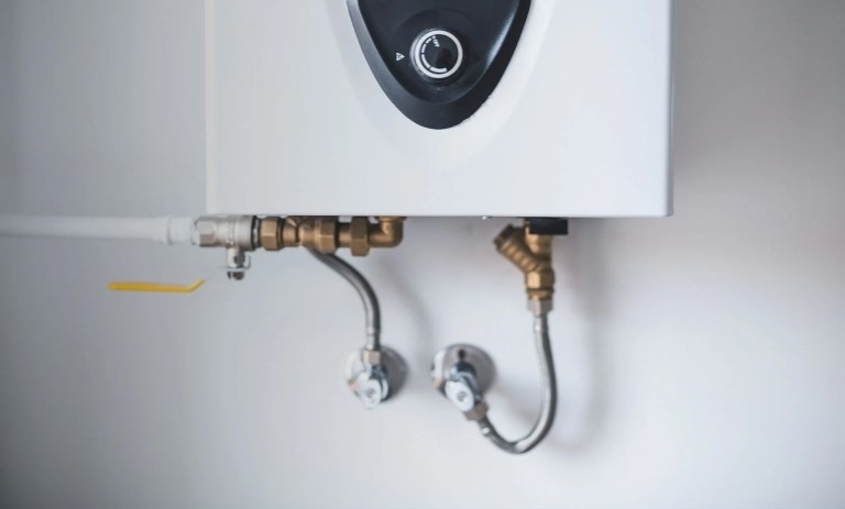 روشهای ایمن و کمهزینه محافظت از پکیج در فصل سرما