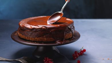 طرز تهیه 2 کیک خانگی برای روز مادر؛ ساده، خوشمزه و مناسب سورپرایز