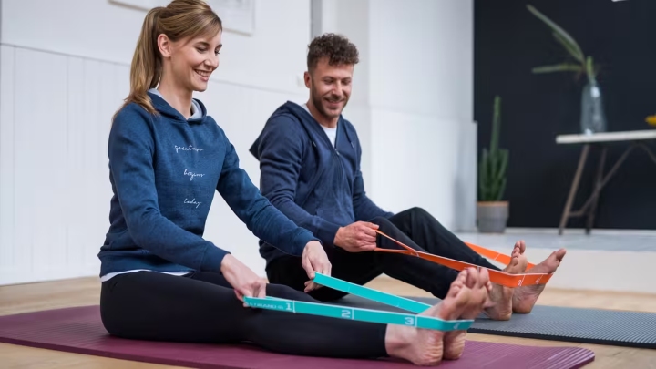 مایع شوینده ملایم و آب گرم؛ راهنمای کامل شستشو و نگهداری کشهای پیلاتس و مقاومتی مایع شوینده ملایم و آب گرم؛ راهنمای کامل شستشو و نگهداری کشهای پیلاتس و مقاومتی