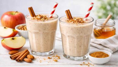 طرز تهیه اسموتی سیب و دارچین برای صبحانه یا عصرانه