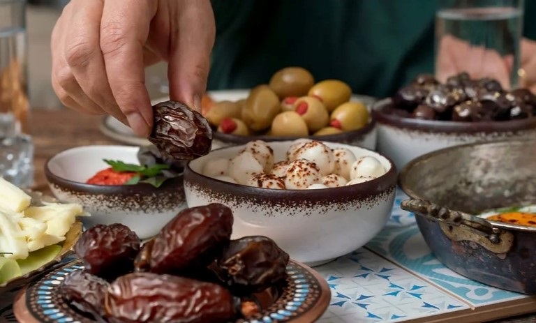 بدون سحری روزه می‌گیرید؟ توصیه‌های مهم کارشناس تغذیه