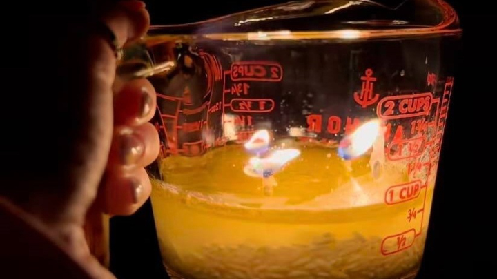 ساخت چراغ اضطراری با برنج و گوش‌ پاک‌کن (فتیله خانگی)