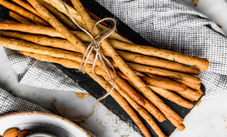 طرز تهیه چوب شور کدو حلوایی؛ تنقلات سالم و آسان خانگی