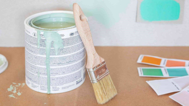 آب لیمو و سرکه برای رفع بوی رنگ از خانه آب لیمو و سرکه برای رفع بوی رنگ از خانه