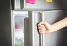 عواقب خطرناک باز ماندن درب یخچال + راه‌های ساده پیشگیری