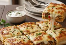 طرز تهیه پاریزلا ترکیه‌ای؛ در فر با خمیر یوفکا