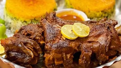 طرز پخت گردن گوسفندی به روش پسران کریم؛ نکات گرفتن بوی زهم آن