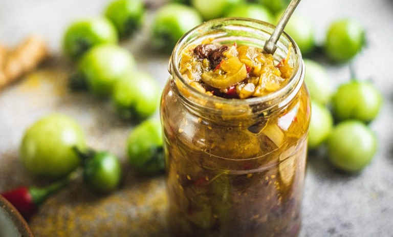 طرز تهیه ترشی لیته گوجه سبز+ نکات کپک نزدن