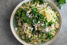 طرز تهیه سالاد کینوا با نخود فرنگی
