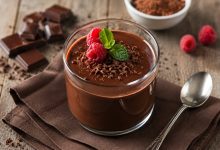 طرز تهیه پودینگ شکلاتی پروتئینی با تخم مرغ آبپز؛ ساده و خوشمزه
