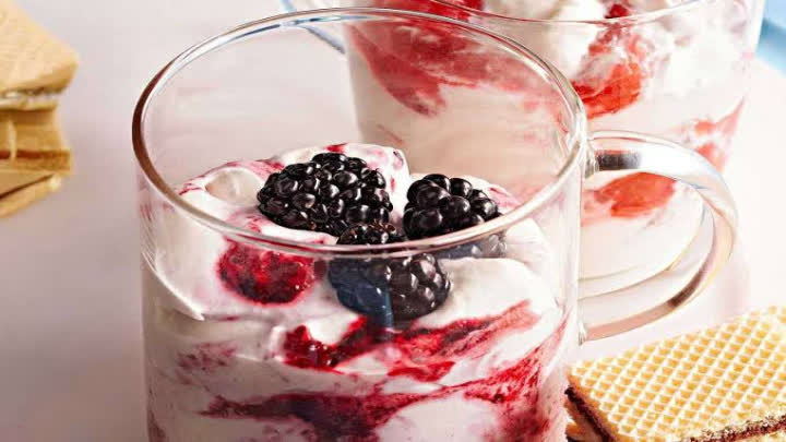 طرز تهیه شاتوت گلاسه؛ ترکیب خوشمزه بستنی و شاتوت