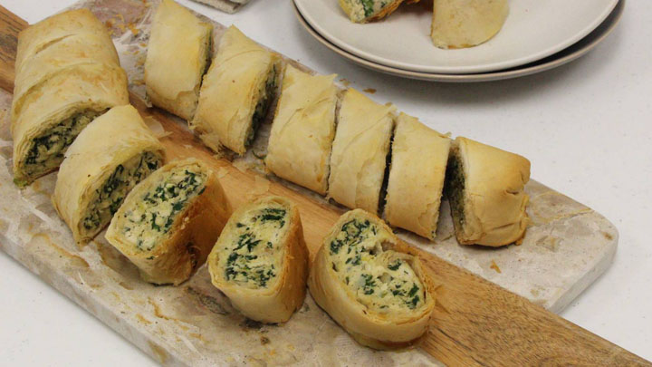 نکات و فوت‌وفن‌ های طرز تهیه اشترودل مرغ و اسفناج