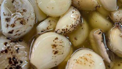 طرز تهیه ترشی سیر کبابی؛ چاشنی خوشمزه کنار غذا