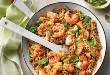 طرز تهیه میگو پلو با تره فرنگی با نکات ریز کلیدی