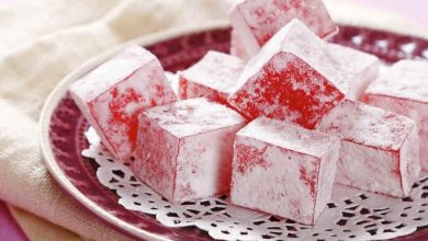 طرز تهیه لوکوم توت فرنگی خانگی به روش ترکیه‌ای
