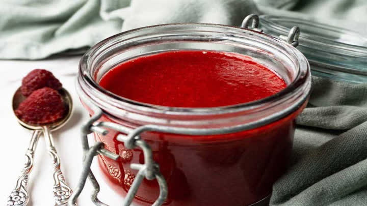 طرز تهیه رب و سس تمشک سریع (با مایکروفر)