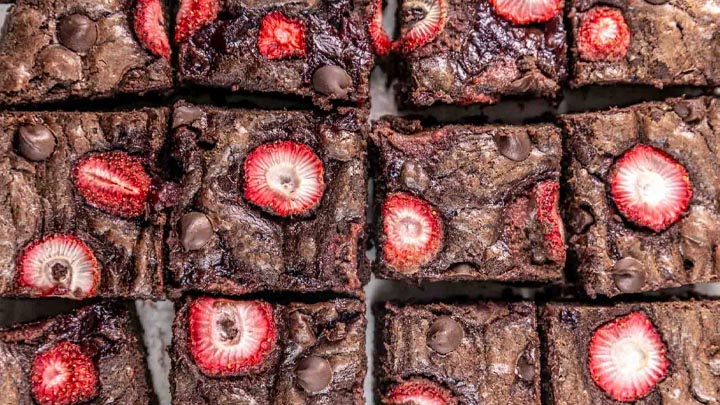نکات و فوت‌وفن‌ های طرز تهیه براونی توت‌فرنگی