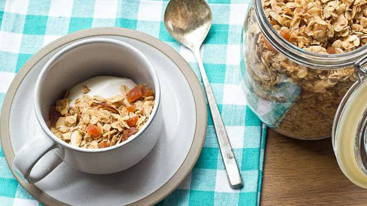 نکات و فوتوفن های طرز تهیه گرانولا با زردآلو