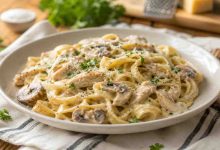 طرز تهیه پاستا ساده با مرغ و سس خامه‌؛ آسان و رستورانی