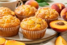طرز تهیه مافین شلیل؛ شیرینی میوه‌ای به روش قنادی