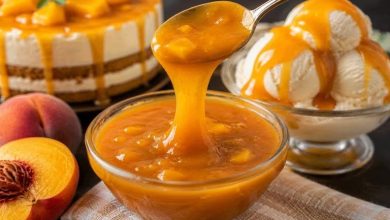 طرز تهیه سس کارامل هلو کشدار؛ مناسب کیک و بستنی