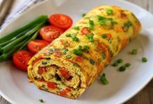 طرز تهیه املت پیازچه؛ صبحانه‌ای ساده و خوشمزه در ۱۰ دقیقه