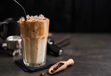 طرز تهیه آیس موکا خانگی با طعم کافه‌ای