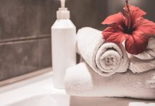 ۷ ترفند خانگی برای رفع بوی بد حوله؛ راهکارهای ساده و کاربردی