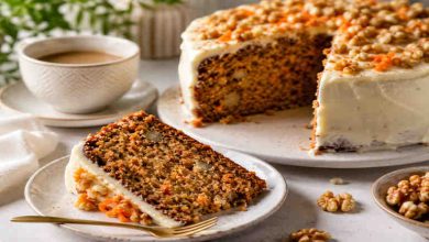 طرز تهیه کیک هویج و گردو؛ نرم و خوش‌طعم به سبک کافه‌ها