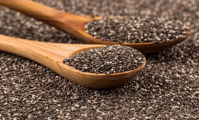 12 خواص شگفتانگیز دانه چیا؛ چرا باید آن را مصرف کنیم؟