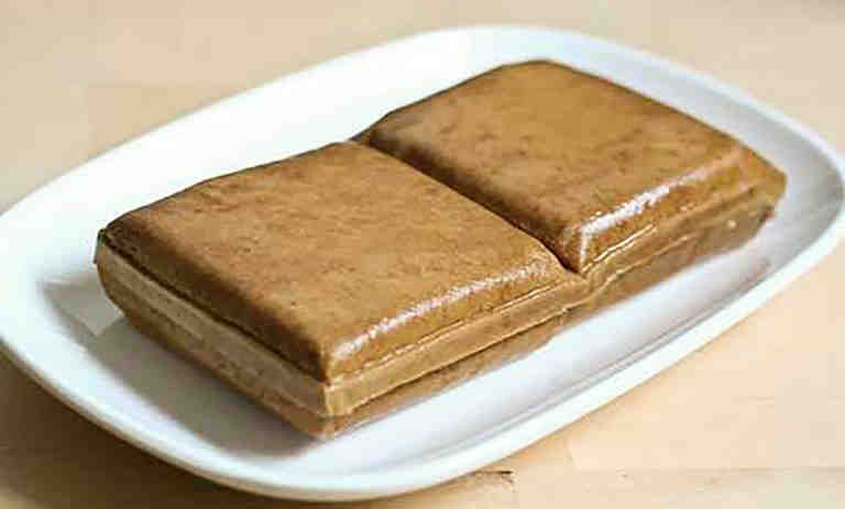 طرز تهیه قره قروت (قارا) سنتی؛ چاشنی ترش و خوشمزه خانگی