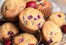 طرز تهیه مافین آلبالو با بافت نرم و اسفنجی