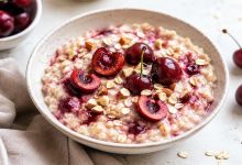 طرز تهیه اوتمیل گیلاس؛ صبحانه سالم با طعم تابستانی