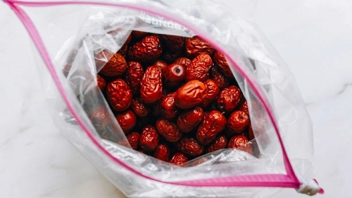 خواص عناب برای پوست خواص عناب برای پوست