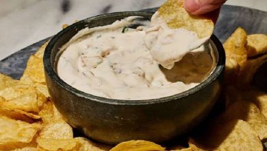 طرز تهیه دیپ پیاز کاراملی؛ چاشنی فرانسوی به سبک رستوران‌ها