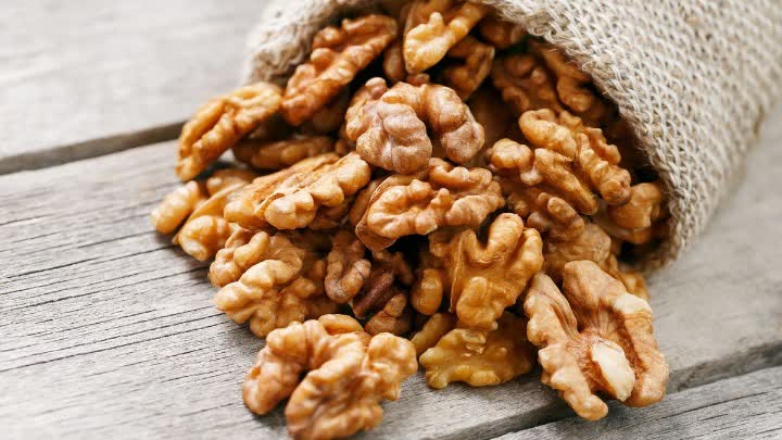 خشک کردن مغز گردو با دستگاه فریزدرای