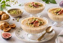 طرز تهیه فرنی انجیر؛ دسر لطیف و خوش‌عطر با طعم انجیر
